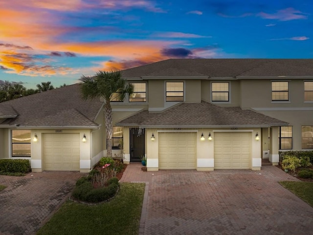 view of front facade with a garage