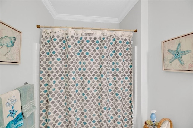 bathroom with a shower with curtain and crown molding