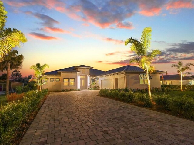 view of front of property with a front lawn