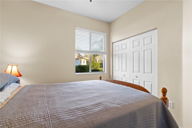 bedroom featuring a closet