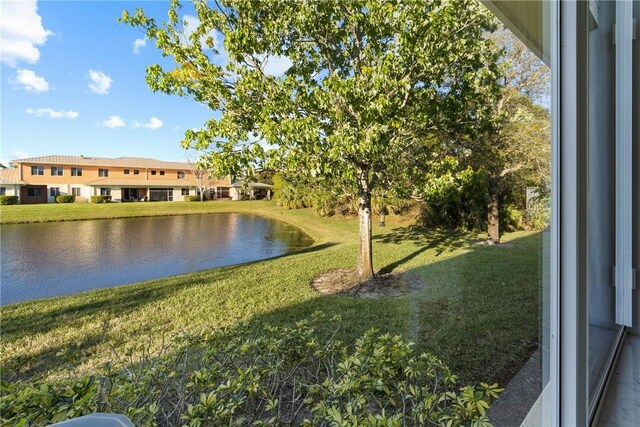 2508 Stockbridge Sq SW, Vero Beach, FL 32962 - view of water feature