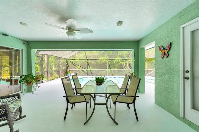 8145 95th Ct, Vero Beach, FL 32967 - sunroom featuring ceiling fan