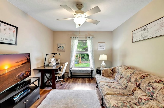 8145 95th Ct, Vero Beach, FL 32967 - living room with wood finished floors and a ceiling fan