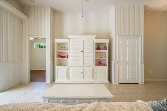 playroom with light tile patterned flooring