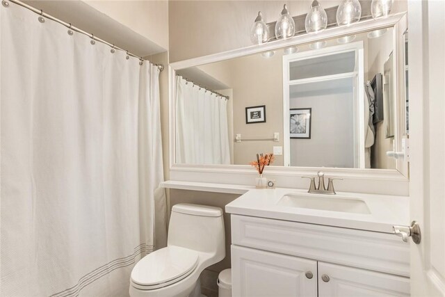 4877 N Newport Island Dr Unit 14D, Vero Beach, FL 32967 - full bathroom with vanity and a shower with curtain