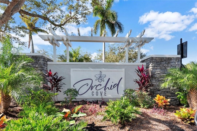 9378 Orchid Cove Cir, Vero Beach, FL 32963 - view of community sign