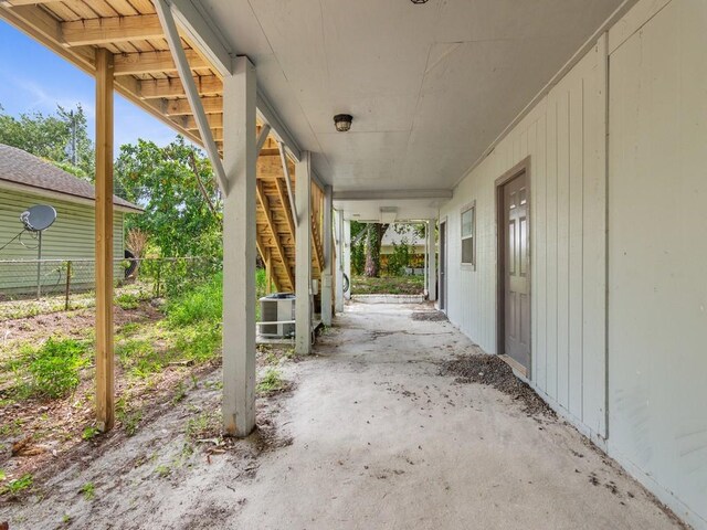 2220 86th Dr, Vero Beach, FL 32966