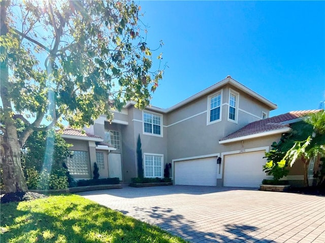 view of front of house featuring a garage