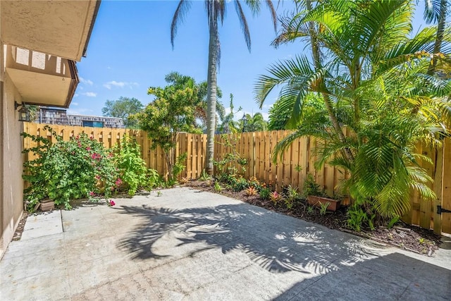 415 E Waverly Pl Unit 1C, Vero Beach, FL 32960 - view of patio / terrace featuring a fenced backyard