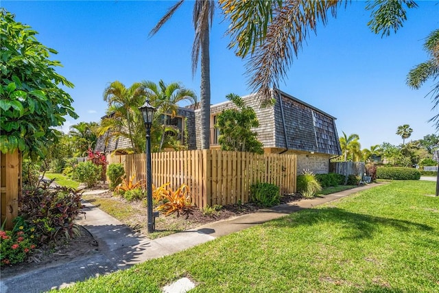 415 E Waverly Pl Unit 1C, Vero Beach, FL 32960 - view of yard featuring fence