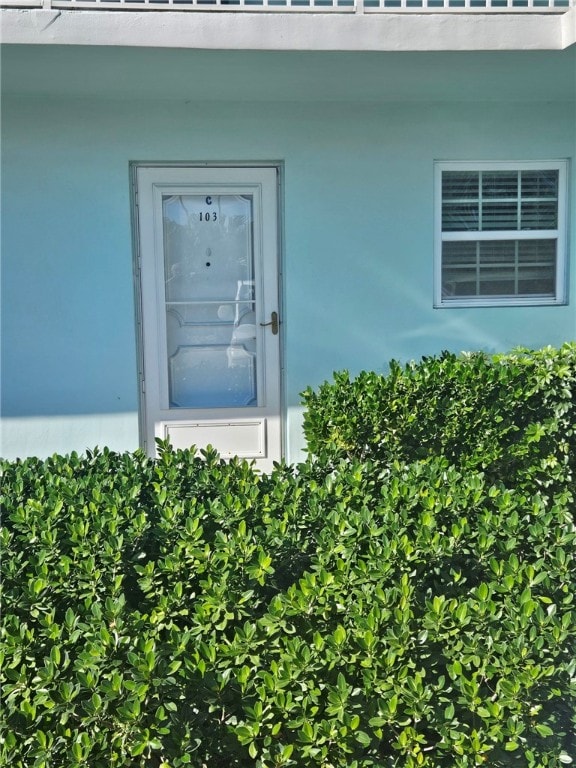 view of entrance to property