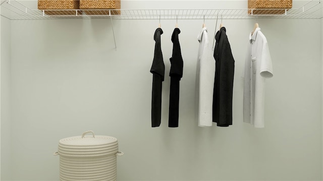 8706 22nd St, Vero Beach, FL 32966 - view of spacious closet