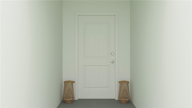 8706 22nd St, Vero Beach, FL 32966 - view of hallway