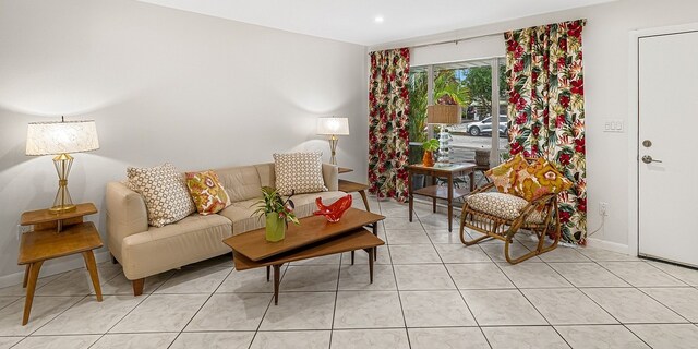 850 Gilbert St, Sebastian, FL 32958 - living room with baseboards and light tile patterned floors