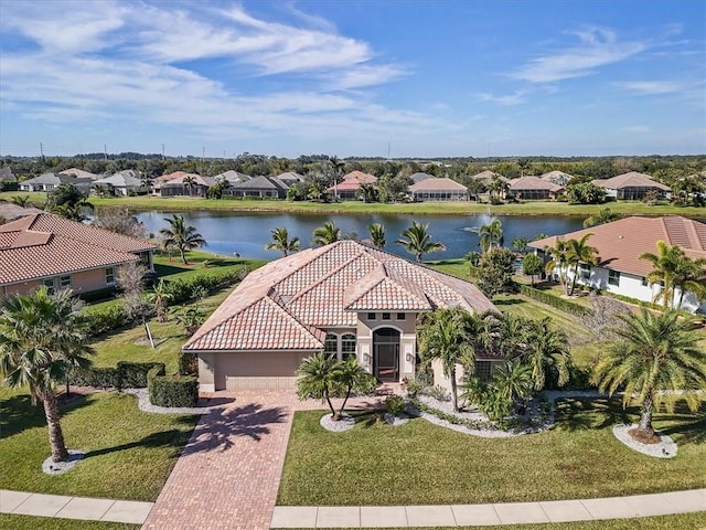 bird's eye view featuring a water view