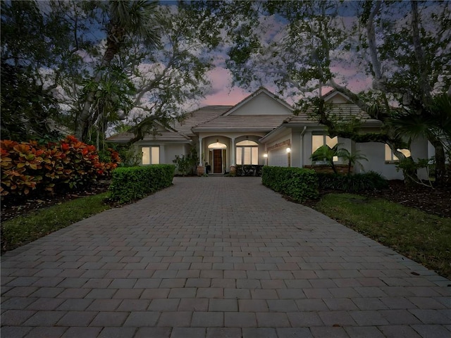 view of front facade featuring a garage