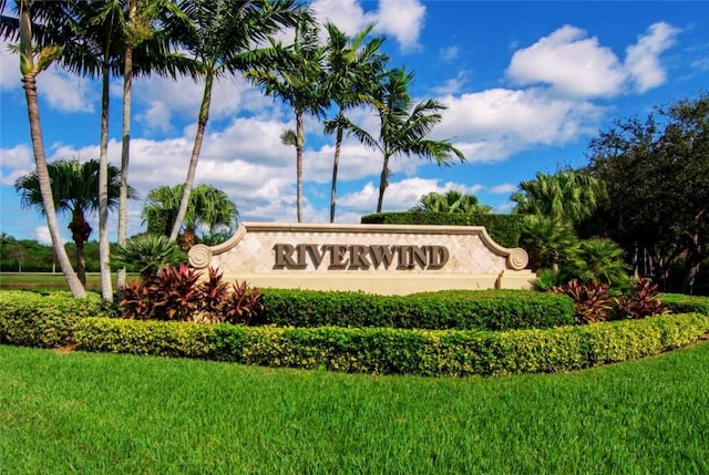 1274 River Reach Dr, Vero Beach, FL 32967 - community / neighborhood sign with a yard