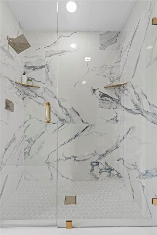 25 Park Ave, Vero Beach, FL 32960 - detailed view of a marble finish shower