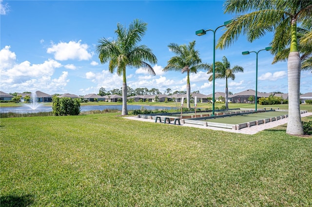 view of yard featuring a water view