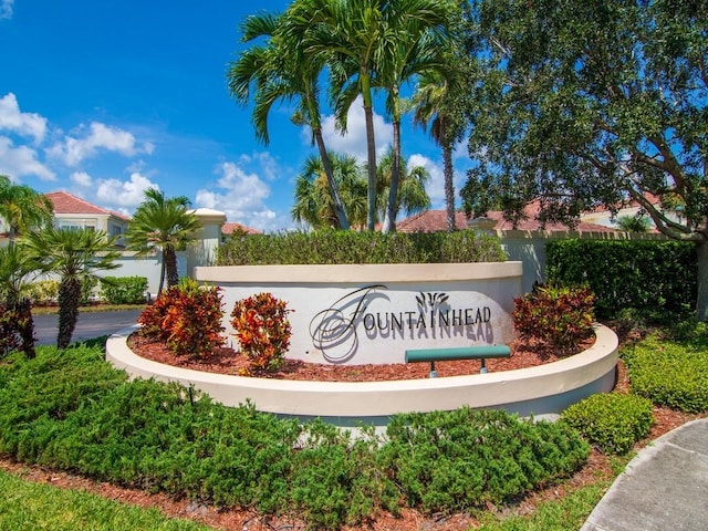 view of community / neighborhood sign