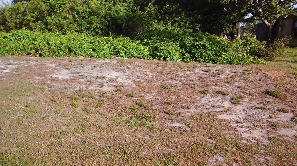 306 Main St, Sebastian, FL 32958