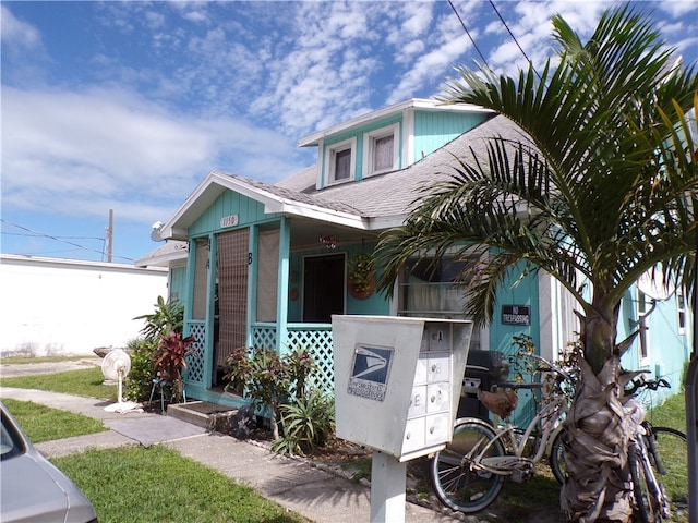 view of front of house