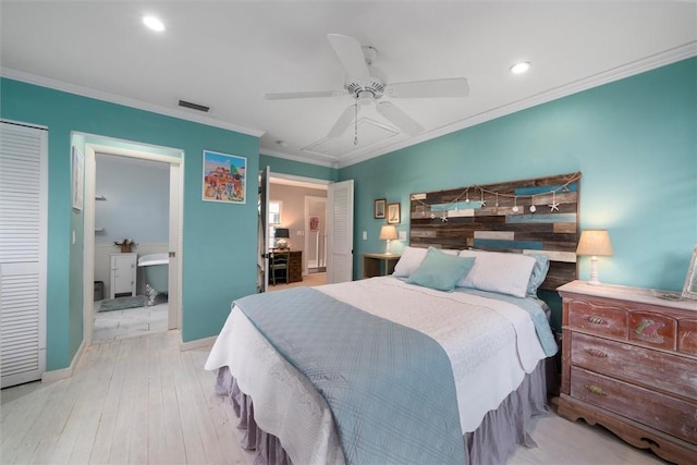 bedroom with ensuite bathroom, crown molding, ceiling fan, and light hardwood / wood-style flooring