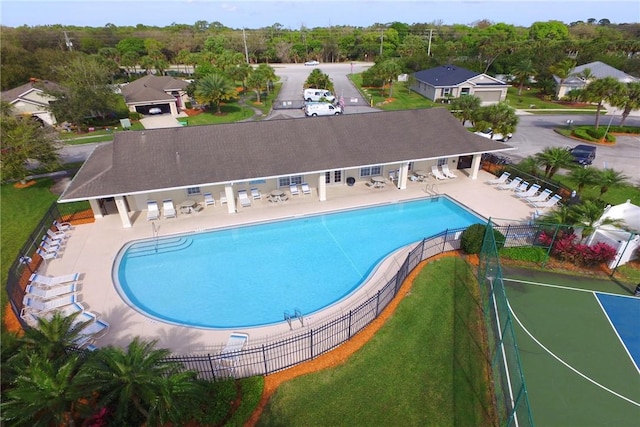 240 Barbossa Dr, Sebastian, FL 32958 - community pool with a patio area
