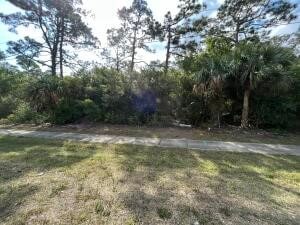 Listing photo 3 for 5124 Turnpike Feeder Rd, Fort Pierce FL 34951