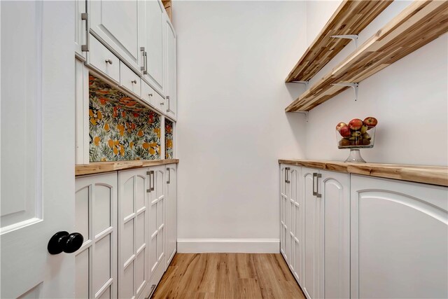 interior space with light hardwood / wood-style floors