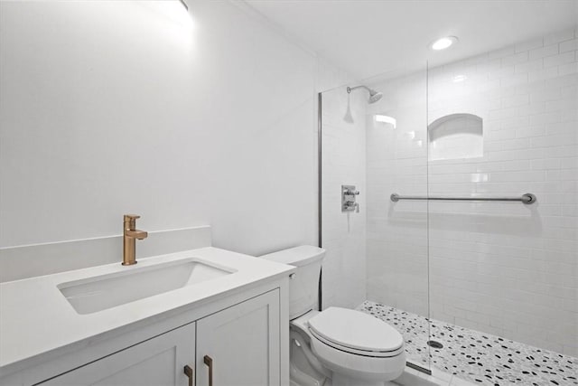 924 Coquina Ln Unit 3, Vero Beach, FL 32963 - full bath with a shower stall, toilet, vanity, and recessed lighting
