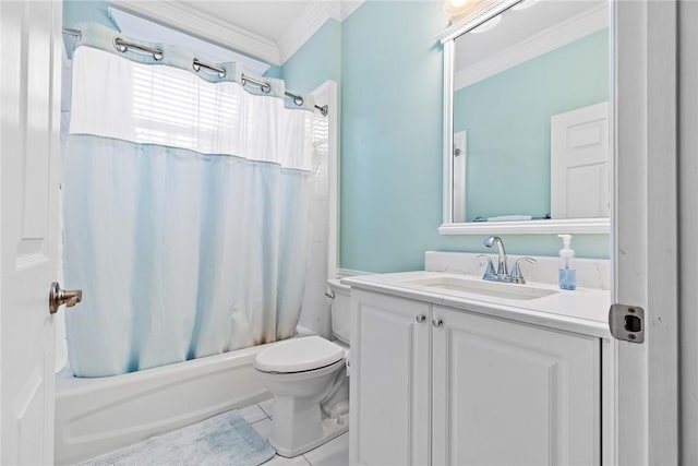 728 S Ocracoke Sq SW, Vero Beach, FL 32968 - bathroom featuring crown molding, vanity, shower / tub combo, and toilet