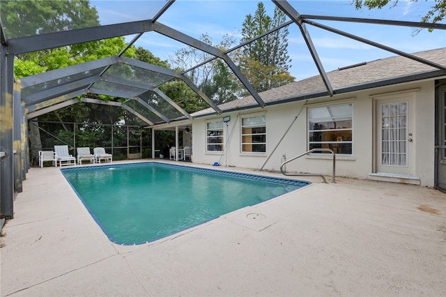 28 Sea Gull Ave, Vero Beach, FL 32960 - outdoor pool with a lanai and a patio area