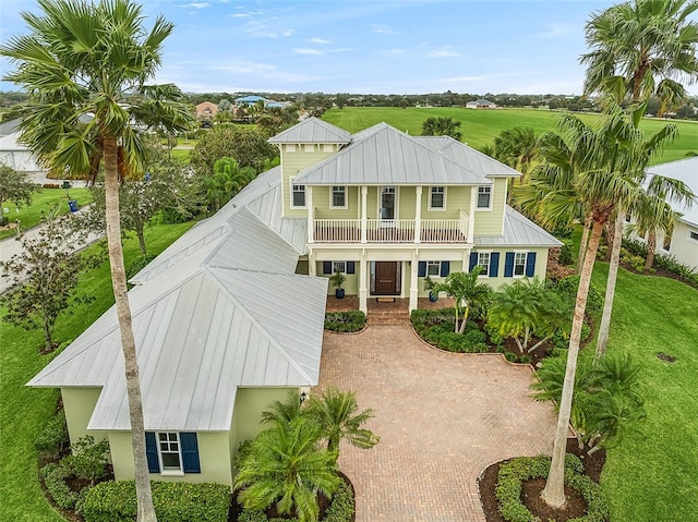 view of front of home with a front yard