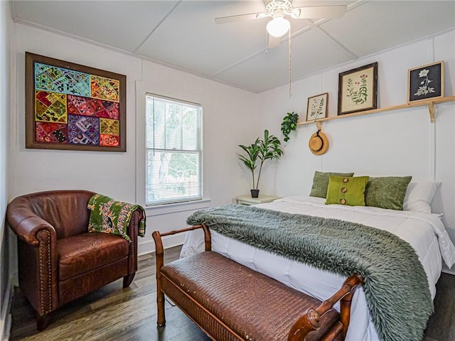 2047 38th Ave, Vero Beach, FL 32960 - bedroom featuring wood finished floors and ceiling fan