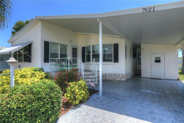 7621 Niantic Ave Unit T7, Micco, FL 32976 - photo 4
