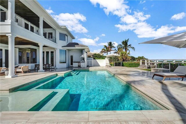 111 Mariner Beach Ln, Vero Beach, FL 32963 - view of pool featuring a patio