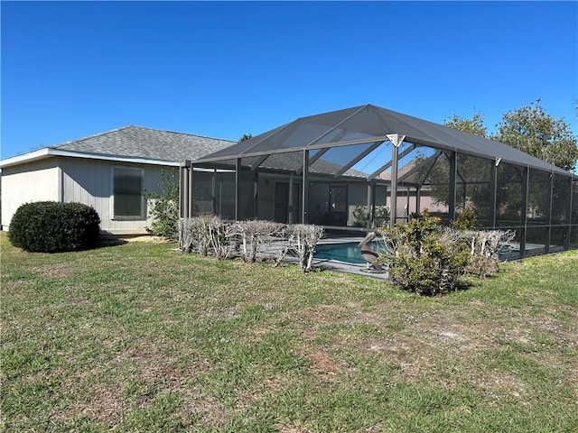 1080 Seamist Ln, Sebastian, FL 32958 - back of property featuring a yard and an outdoor pool