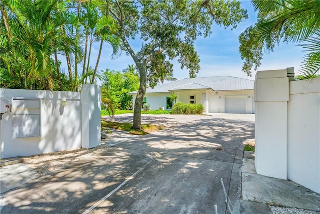 649 E Causeway Blvd, Vero Beach, FL 32963 - exterior space