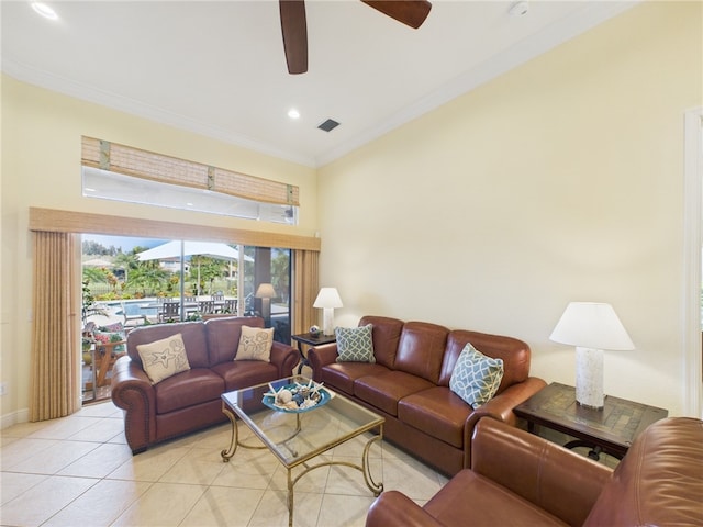 living area featuring visible vents, recessed lighting, crown molding, baseboards, and ceiling fan