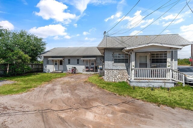 view of front of property with covered porch