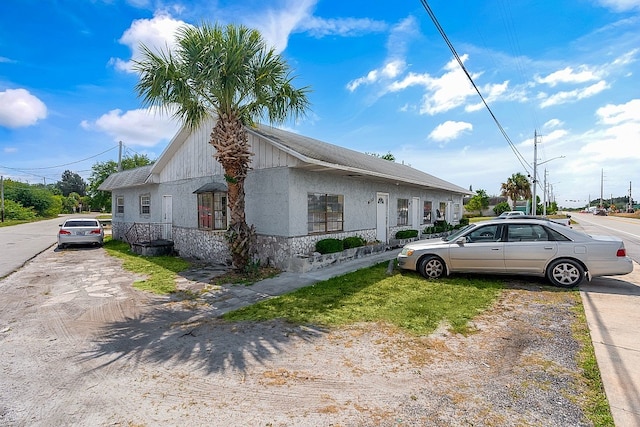 view of side of home