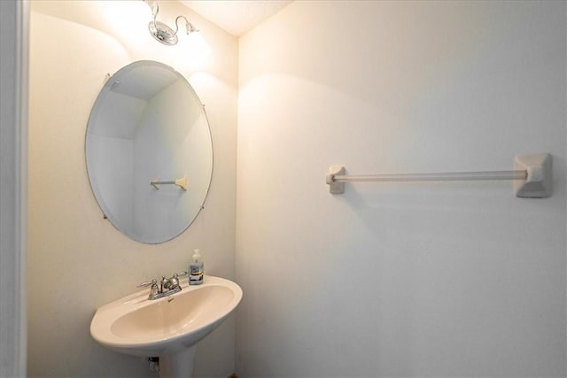 263 Provence Pl, Vero Beach, FL 32960 - bathroom featuring a sink