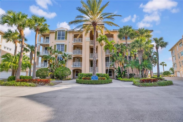 4866 S Harbor Dr Unit 201, Vero Beach FL, 32967, 3 bedrooms, 3 baths condo for sale