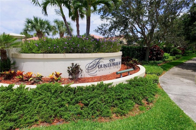 572 7th Sq Unit 102, Vero Beach, FL 32962 - photo 1