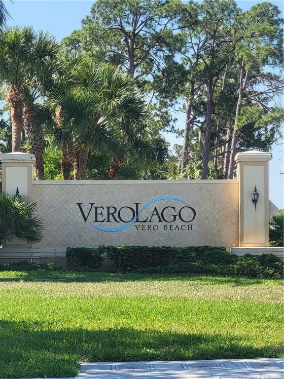 4295 55th St, Vero Beach, FL 32967 - community sign featuring a yard
