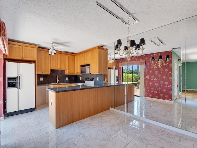 445 E Waverly Pl Unit 6A, Vero Beach, FL 32960 - photo 2