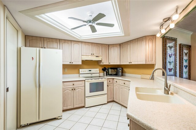 kitchen with crown molding, light brown cabinetry, sink, white appliances, and ceiling fan