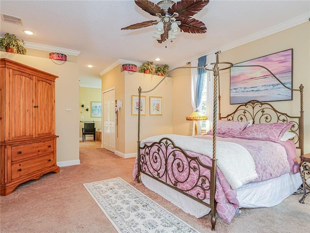 bedroom with light carpet, baseboards, visible vents, ornamental molding, and recessed lighting