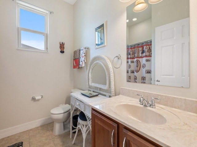 full bath with vanity, tile patterned flooring, toilet, a shower with shower curtain, and baseboards